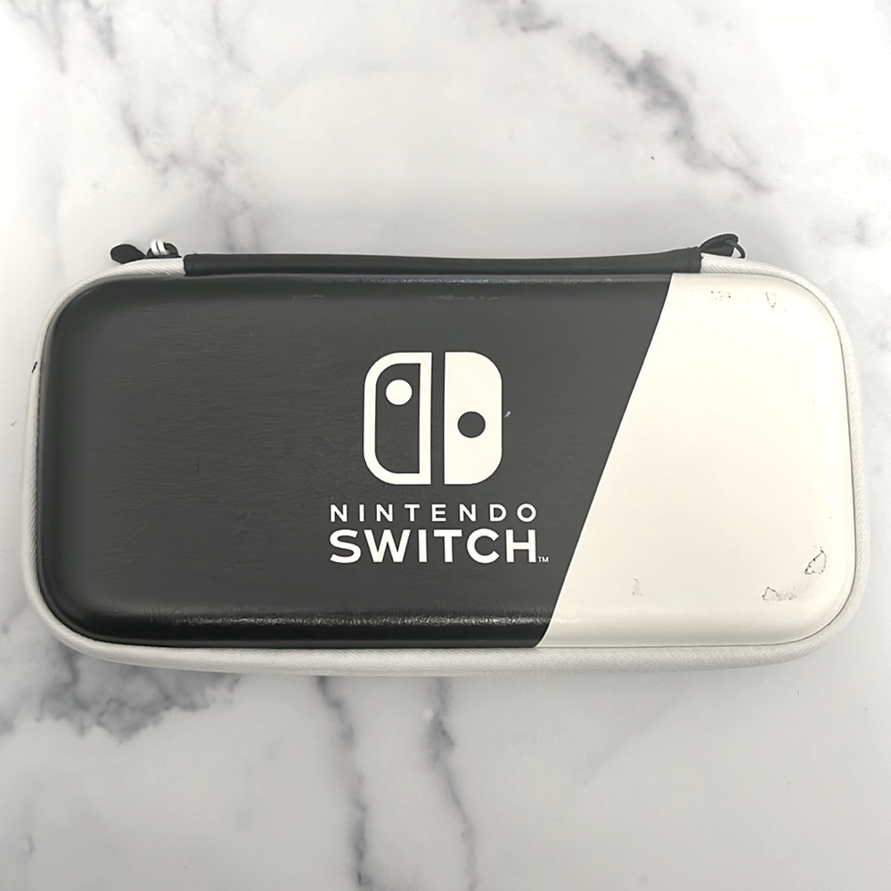 PDP Travel Case for Nintendo Switch in Black & White NEW